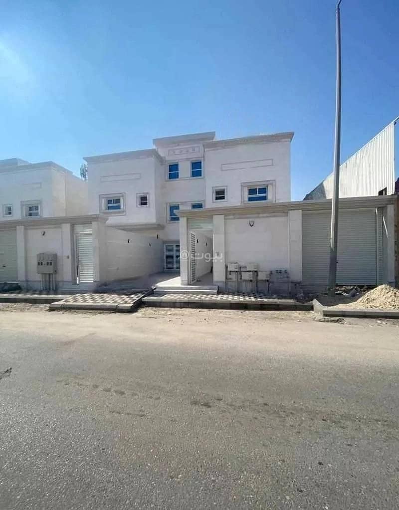 Apartment in Badr 4 bedrooms 700000 SAR - 87571874