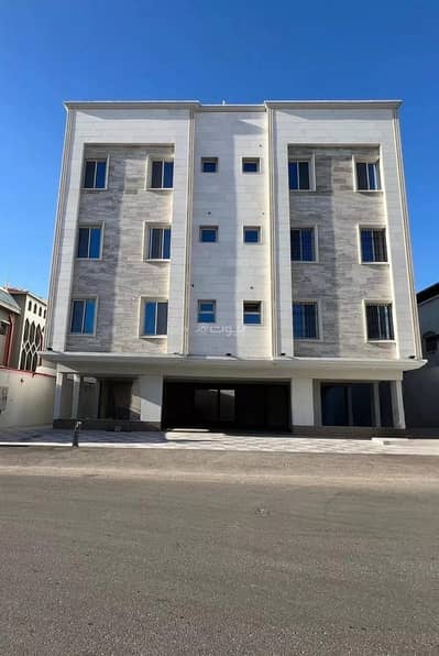 3 Bedroom Apartment for Sale in Al Jalawiyah, Dammam - Apartment for sale in Al Jalawiyah, Dammam