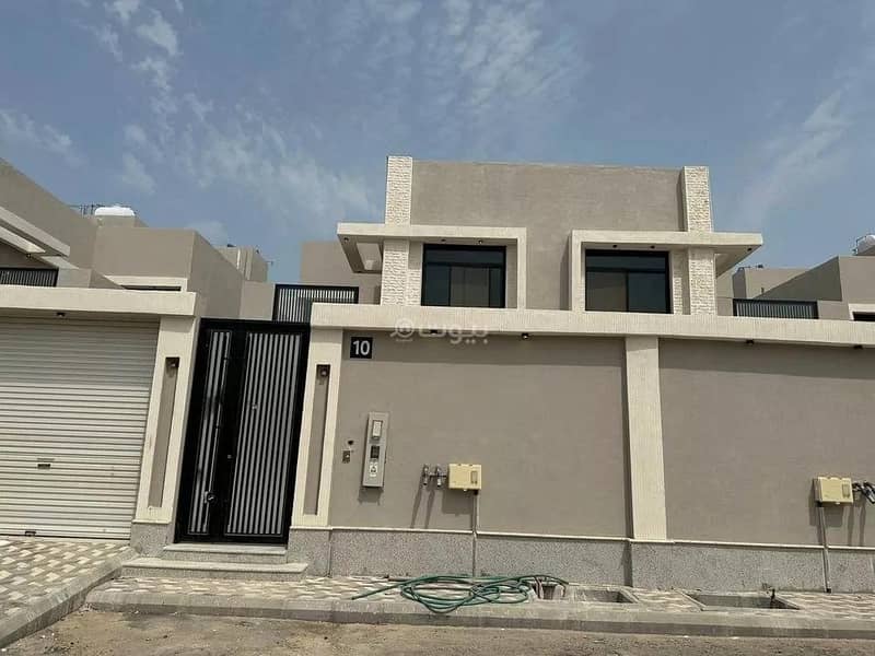 Villa For Sale in Al Amwaj District, Al Khobar