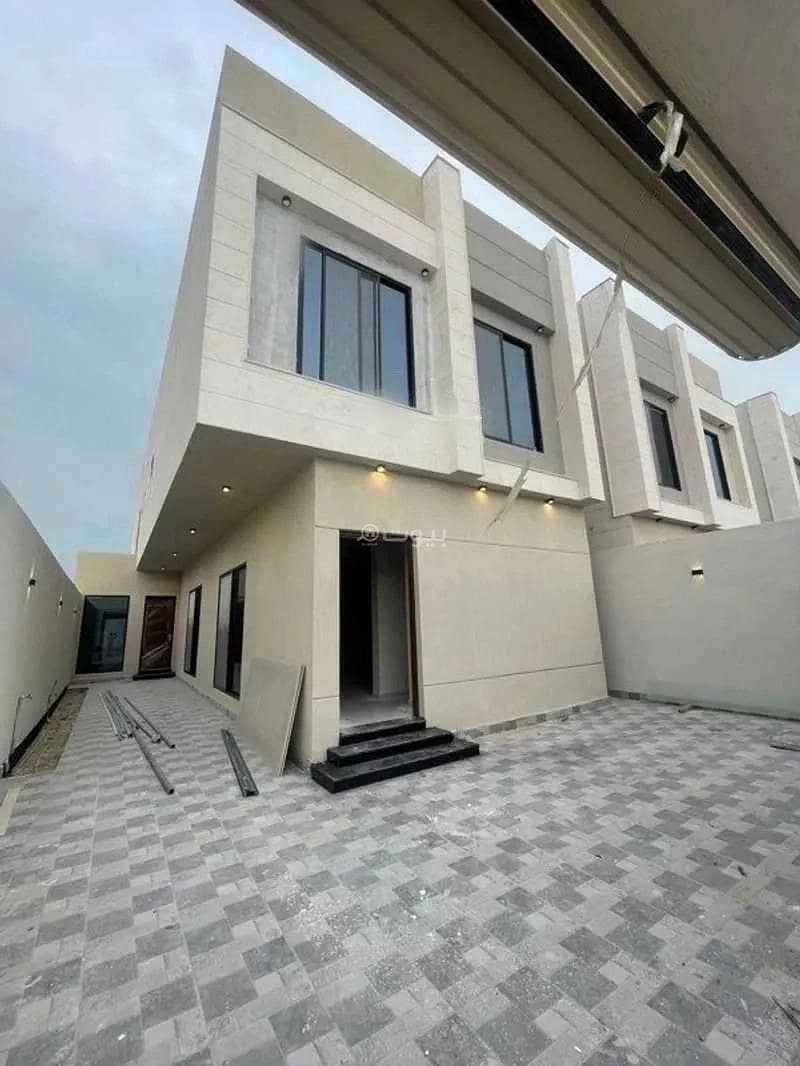 4 Room Villa For Sale in Al-Dammam, Western Beach District