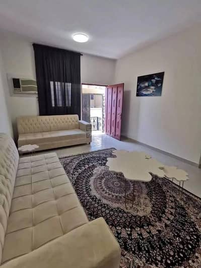 2 Bedroom Floor for Rent in Riyadh, Riyadh Region - 2 Rooms Floor for Rent on Ibn Al Muallim Street, Riyadh
