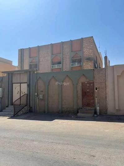 11 Bedroom Villa for Sale in South Riyadh, Riyadh - 11 Rooms Villa For Sale ,Al Azizia, Riyadh