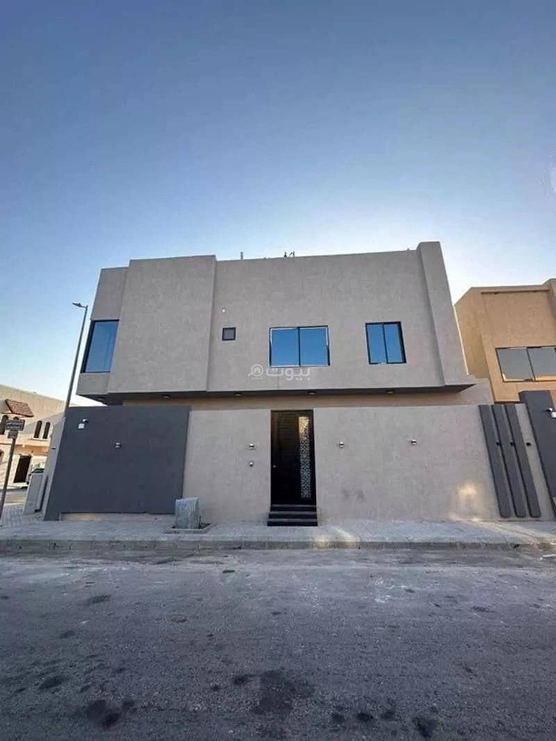 6 Bedroom Villa For Sale in Al Tahliyah, Al Khobar