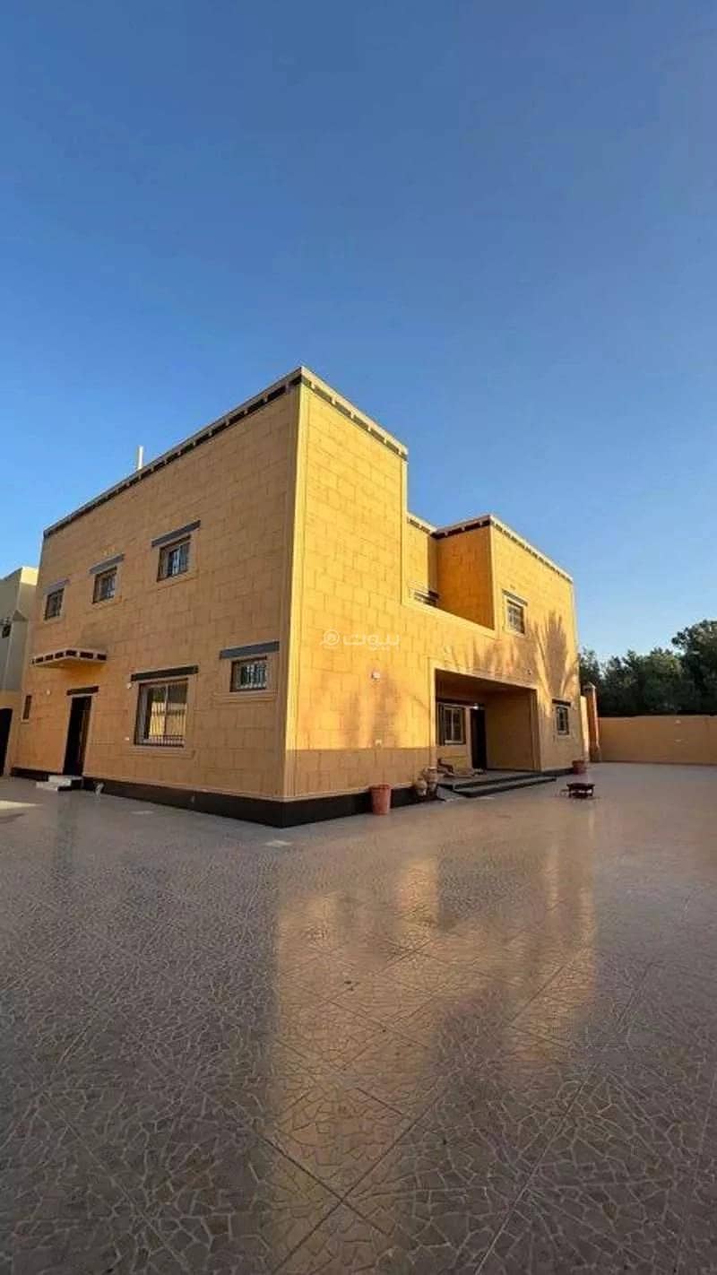 11 Rooms Villa For Sale on Al Aam Street in Wahtan, Buraydah