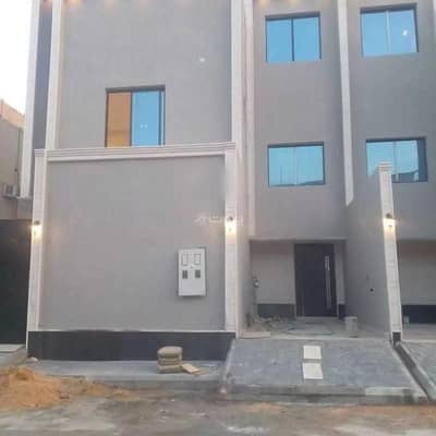 3 Bedroom Floor for Sale in West Riyadh, Riyadh - 3 Bedroom Villa For Rent | Jumeirah Street, Riyadh