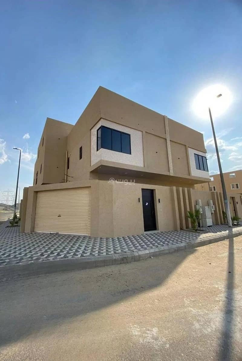 Villa For Sale in Al Qashashia Al Jadid, Makkah