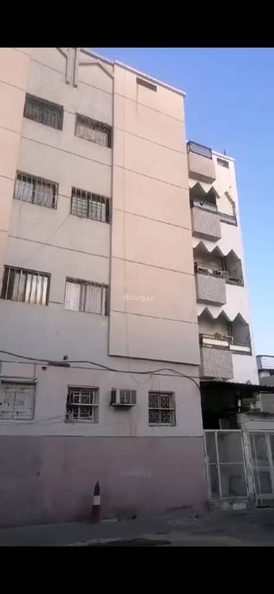 11 Bedroom Residential Building for Sale in Makkah, Western Region - Residential building in Al Diyafah, Makkah