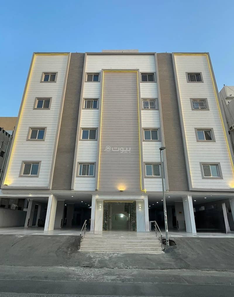 Apartment for slale in Al Salmaniyah, North Jeddah