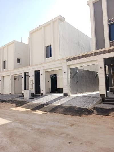 4 Bedroom Floor for Sale in Riyadh, Riyadh Region - Floor For Sale in Tuwaiq, West Riyadh