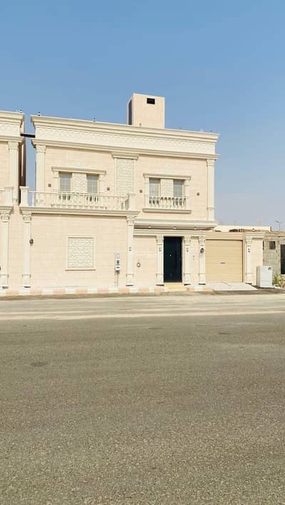 6 Bedroom Villa for Sale in Makkah, Western Region - Villa For Sale In Harat Al Bab Al Jadid, Makkah