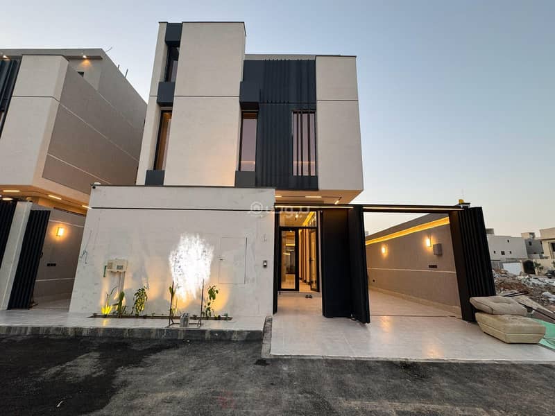 Villa For Sale in Al Munsiyah, East Riyadh