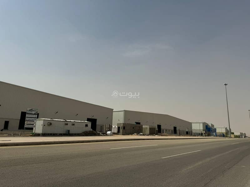 Warehouse For Rent in Al Misfat, South Riyadh