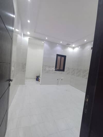 5 Bedroom Floor for Sale in Riyadh, Riyadh Region - Floor For Sale in Al Munsiyah, East Riyadh