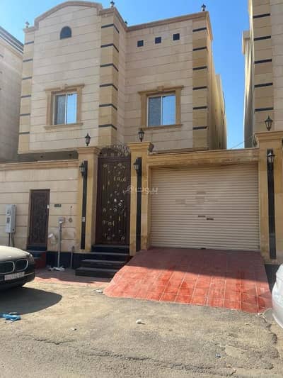 7 Bedroom Villa for Sale in North Jeddah, Jeddah - Villa for sale or rent furnished with three floors located in Jeddah, South Obhur