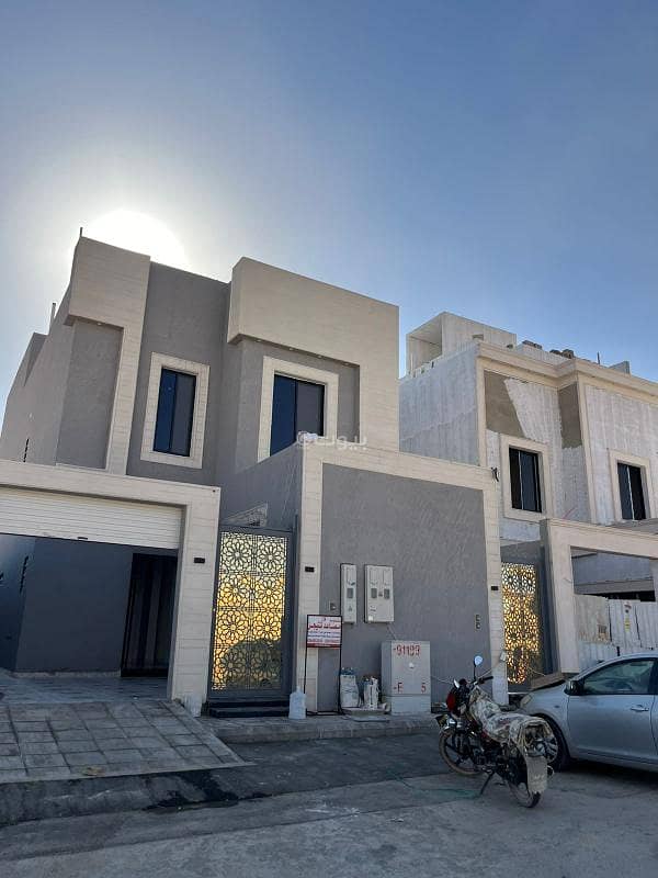 Villa For Sale In Al Bayan Neighborhood, East Riyadh