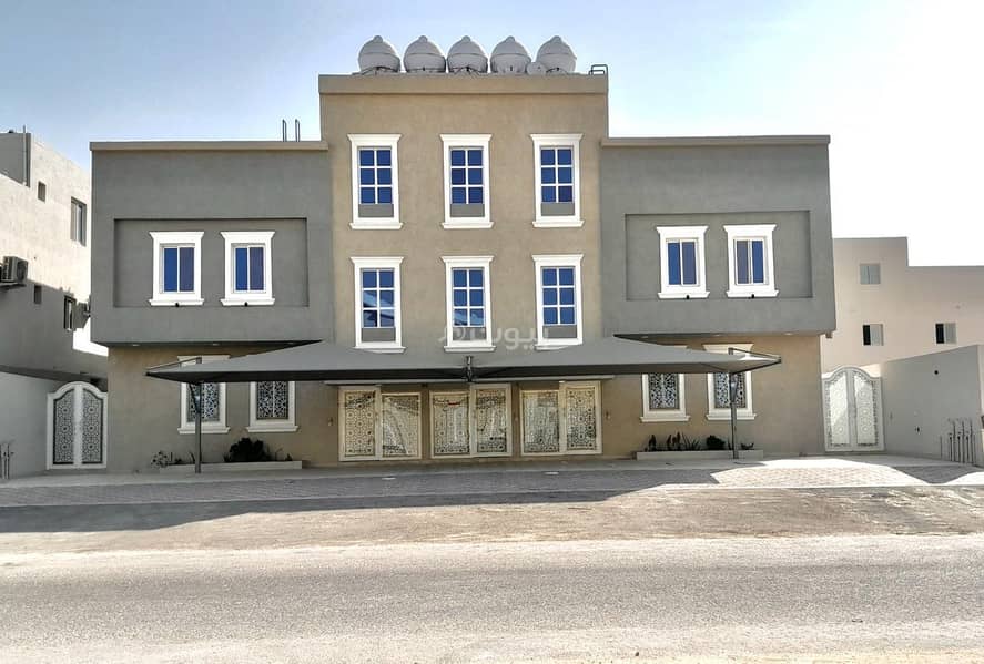 Apartment For Sale in Ishbiliyah, Al Jubail