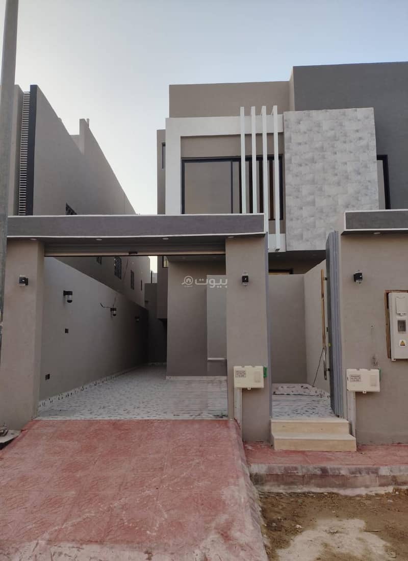 Floor for sale in Al Aziziyah neighborhood, South Riyadh