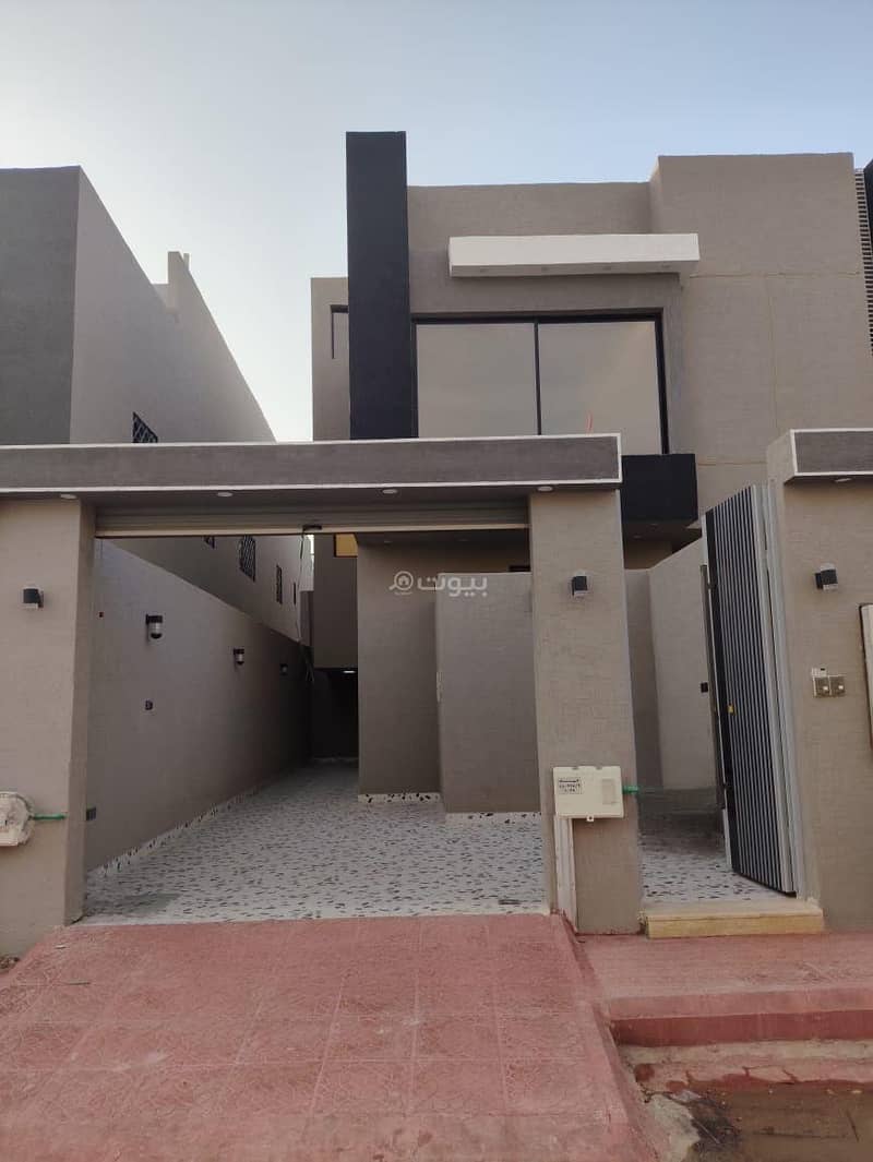 Floor for sale in Al Aziziyah, South Riyadh