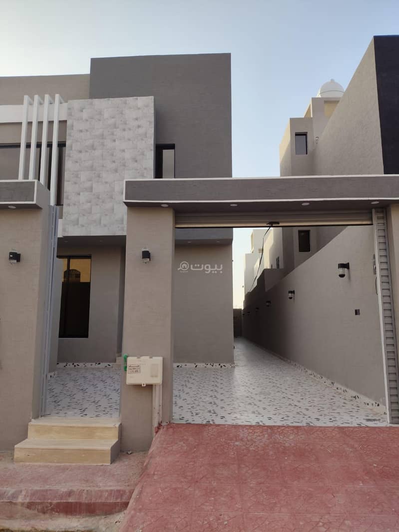 Floor for sale in Al Aziziyah, South Riyadh