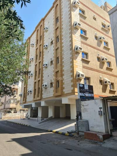 3 Bedroom Residential Building for Sale in North Jeddah, Jeddah - Residential Building For Sale in Al Salamah, North Jeddah