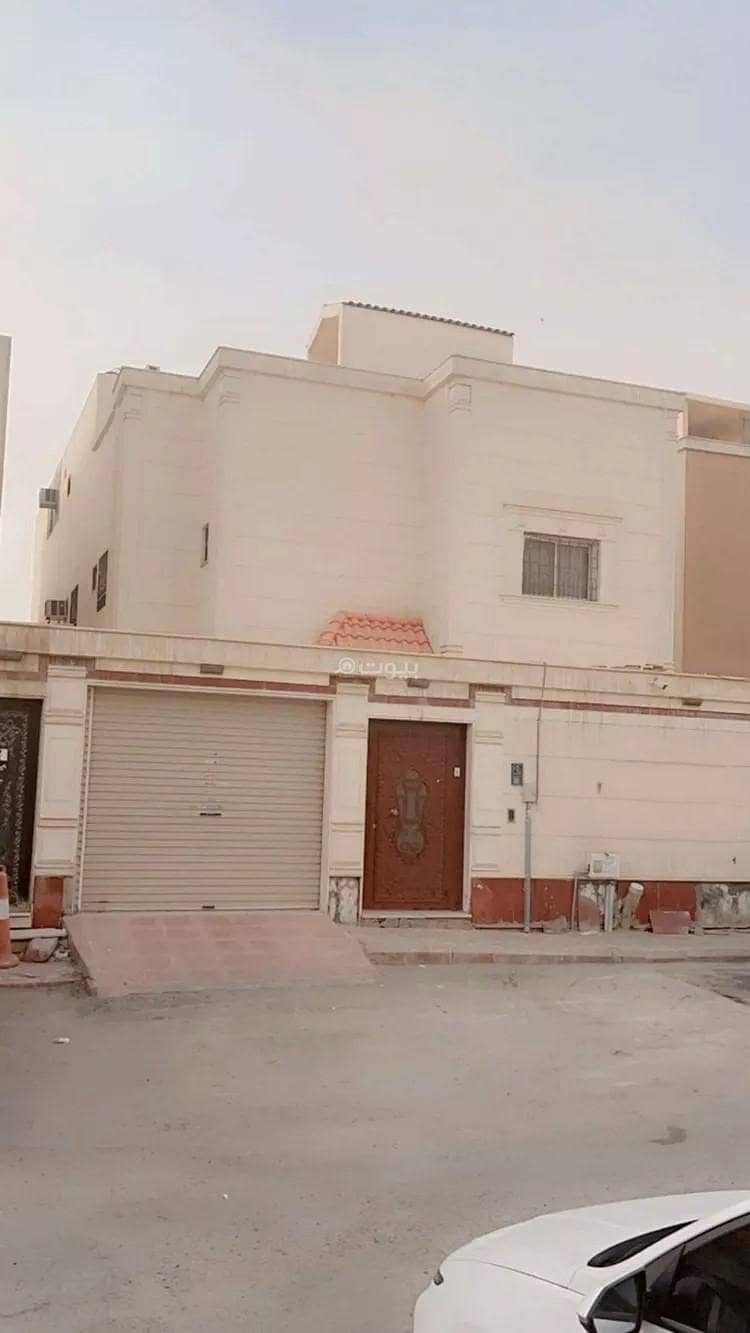 Villa for sale in Al Aziziyah District, South Riyadh