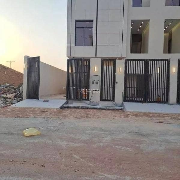 Floor for Sale in Al Munsiyah, East Riyadh