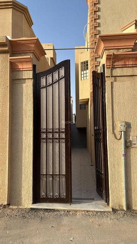 Floor for rent in Al Raid, West Riyadh