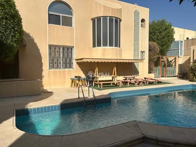 مجمع 4 غرف نوم للايجار في الرياض، منطقة الرياض - مجمع للإيجار في الضباط، وسط الرياض