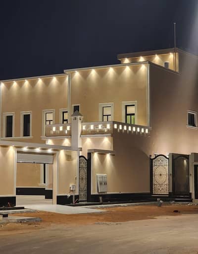 10 Bedroom Villa for Sale in Unayzah, Al Qassim Region - Villa - Onaizah - King Fahd