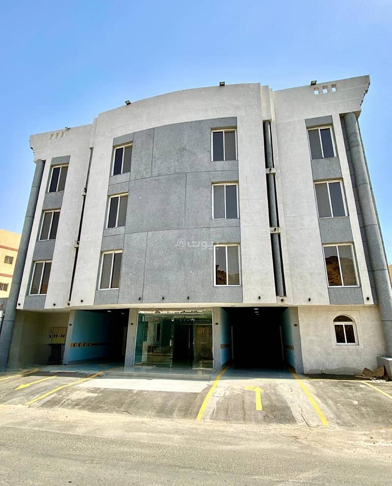 Roof apartment for sale in Al Umrah, Makkah