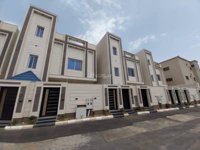 8 Bedroom Flat for Sale in Al Jabal, Khamis Mushait - Roof Apartment for Sale in Al Jabal, Khamis Mushait