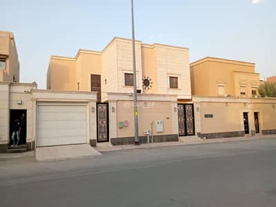 7 Bedroom Villa for Sale in North Riyadh, Riyadh - Villa for sale in Al Malqa, North Riyadh