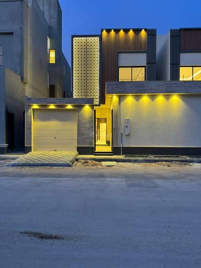 6 Bedroom Villa for Sale in East Riyadh, Riyadh - 6 bedroom villa for sale in Al Munsiyah, Riyadh