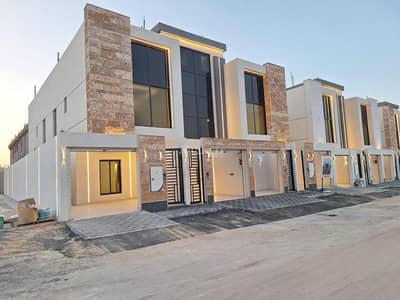 6 Bedroom Floor for Sale in South Riyadh, Riyadh - Floor for sale in 
Badr, South Riyadh