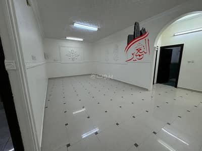 5 Bedroom Floor for Rent in East Riyadh, Riyadh - Floor For Rent in 
Ishbiliyah, East Riyadh