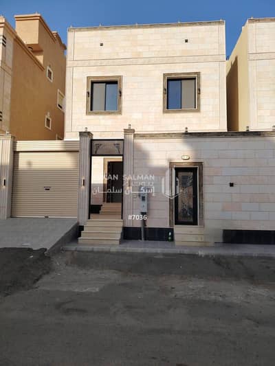 8 Bedroom Villa for Sale in South Jeddah, Jeddah - Villa for Sale in 
Al Frosyah, South Jeddah