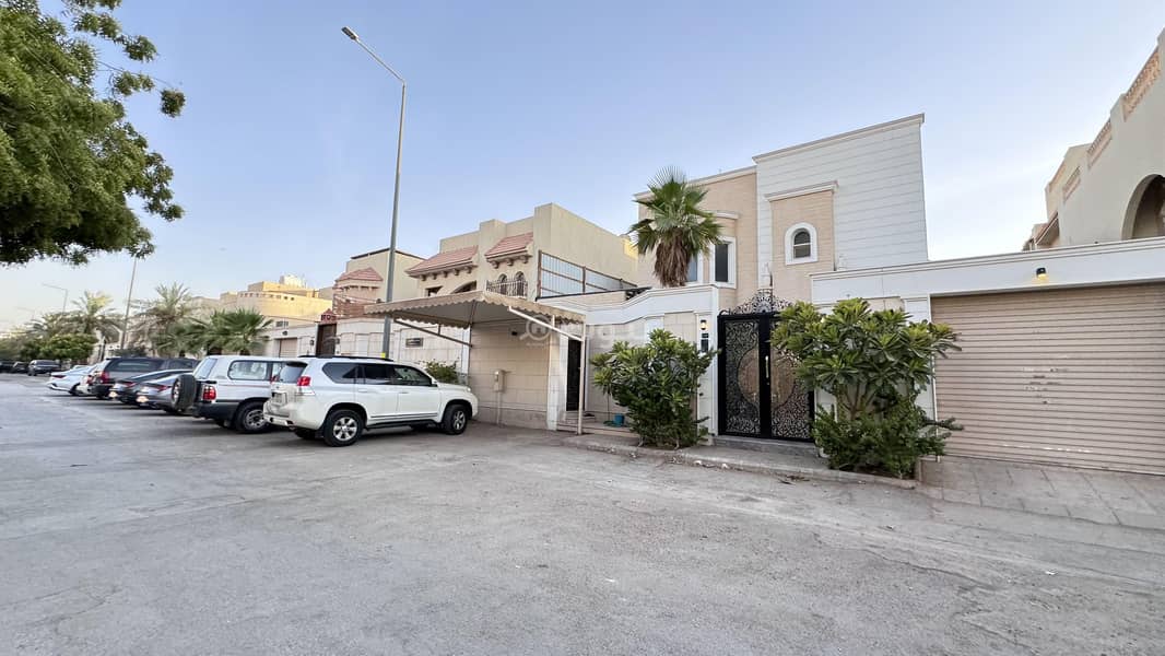 Villa For Sale in 
Ishbiliyah, East Riyadh