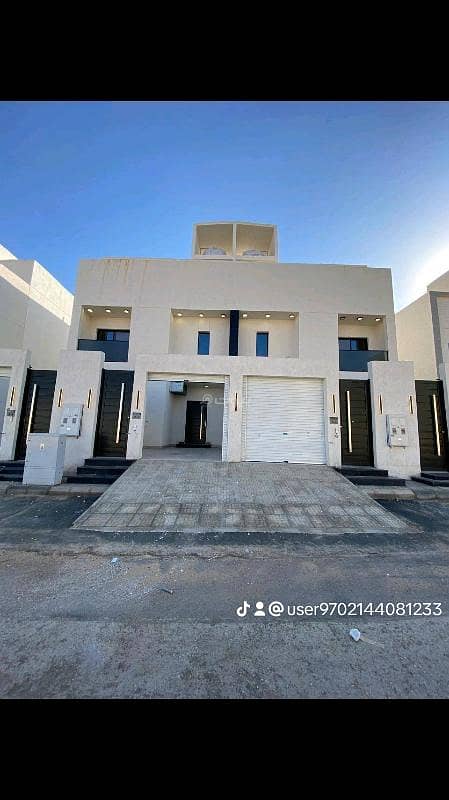 Floor For Sale in 
Badr, South Riyadh