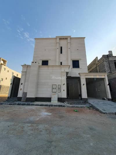 5 Bedroom Villa for Sale in East Riyadh, Riyadh - 5 bedroom villa for sale in Al Biyan neighborhood, Riyadh