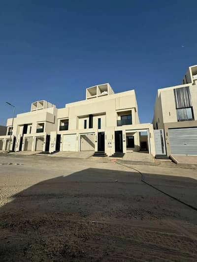 3 Bedroom Floor for Sale in South Riyadh, Riyadh - Floor for Sale in Badr, South Riyadh