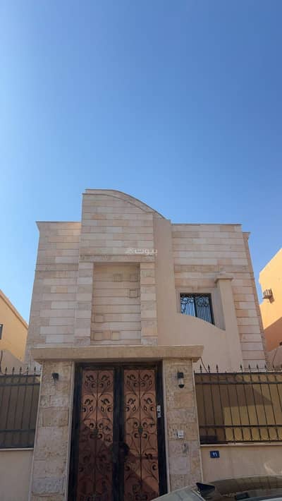 5 Bedroom Villa for Sale in North Jeddah, Jeddah - Villa for Sale In Obhur Al Janoubiyah, North Jeddah