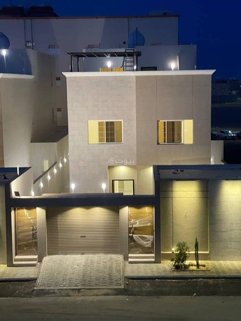 Villa in Al Suhaim 7 bedrooms 1200000 SAR - 87495955