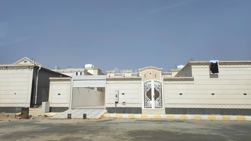 Villa in East Airport District 5 bedrooms 1350000 SAR - 87499996 Villa in East Airport District 5 bedrooms 1350000 SAR - 87499996