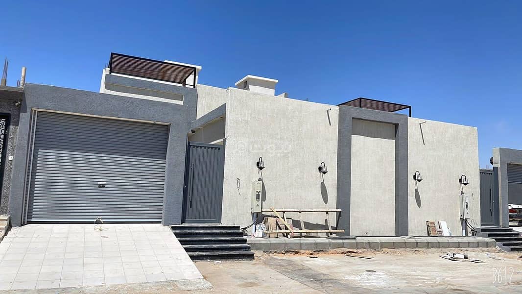 Villa for sale in Al Safa, Tabuk | half land Villa for sale in Al Safa, Tabuk | half land