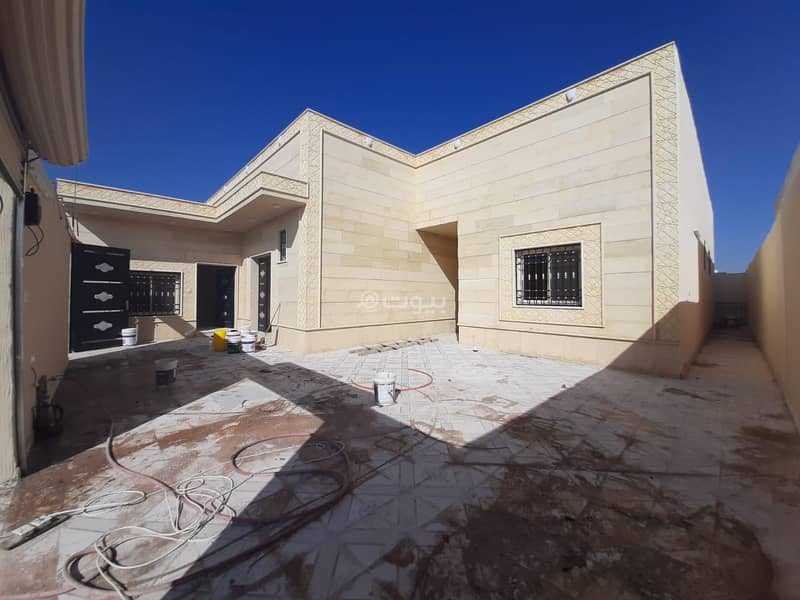 Floor for sale in Sharq Al Suwayfilah district, Hail Floor for sale in Sharq Al Suwayfilah district, Hail
