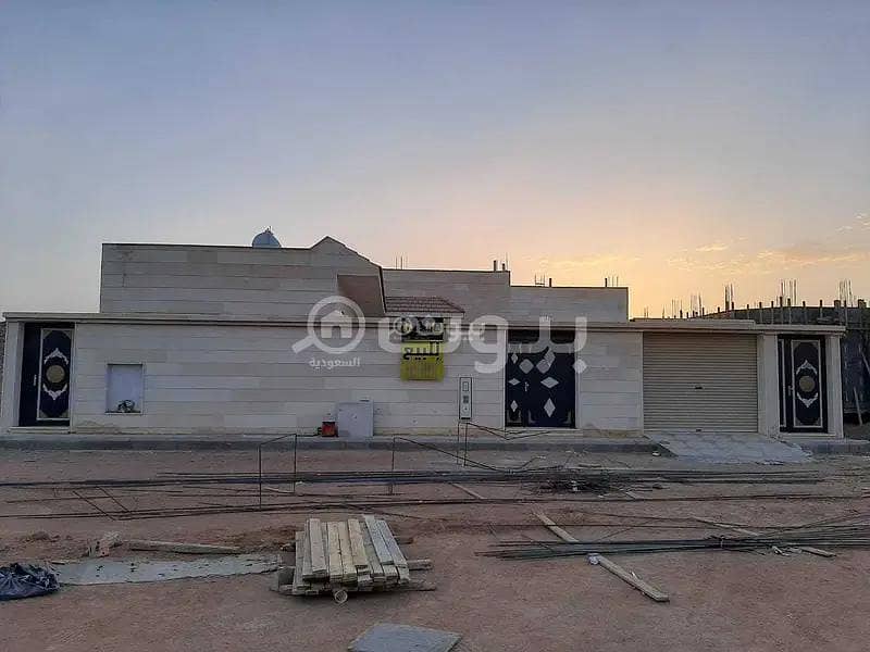 Floor For Sale In Al Khuzama, Hail Floor For Sale In Al Khuzama, Hail