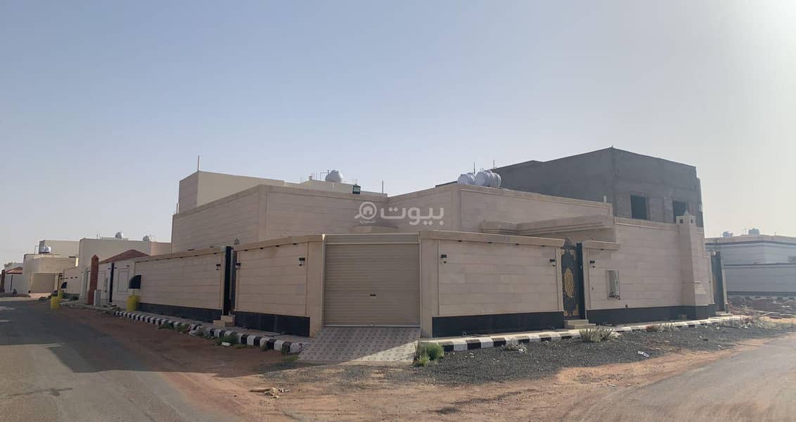 Floor With The Availability Of Establishing Two Apartments For Sale In Al Jabal, Hail Floor With The Availability Of Establishing Two Apartments For Sale In Al Jabal, Hail