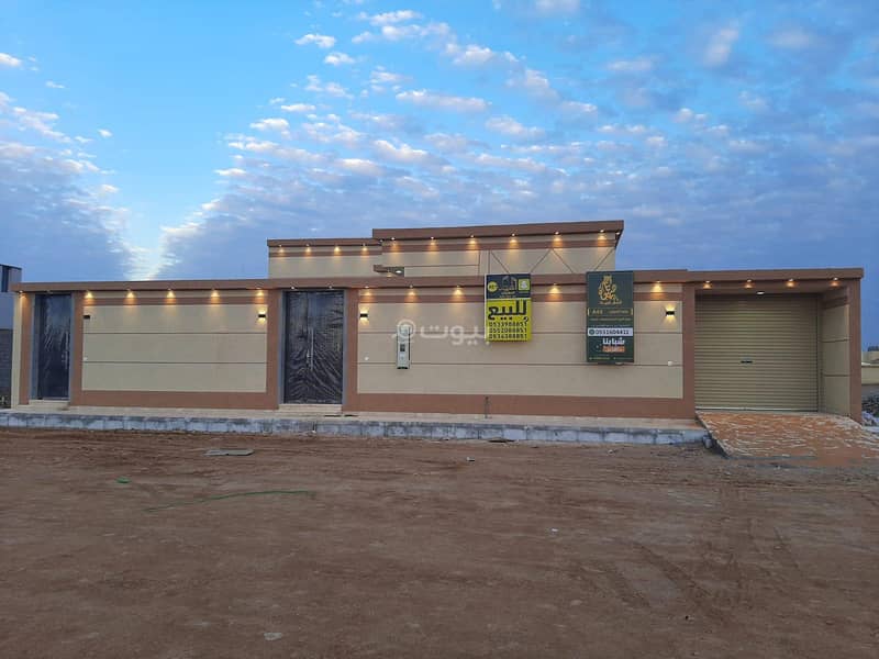 For sale a floor with an annex in Al Nafl, Hail For sale a floor with an annex in Al Nafl, Hail