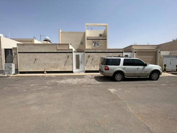 للبيع بيت دورين درج داخلي في مخطط شيهانة، حائل للبيع بيت دورين درج داخلي في مخطط شيهانة، حائل