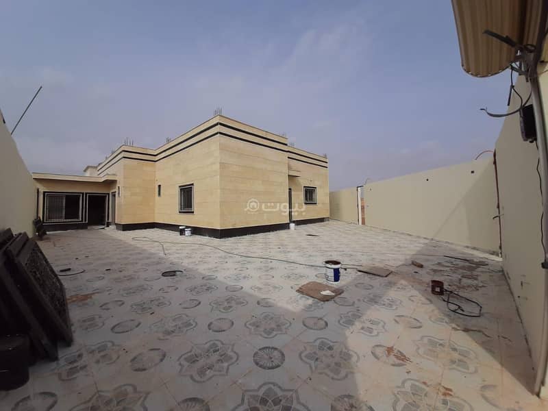 floor of establishing two floors for sale in King Fahd Suburb, Hail floor of establishing two floors for sale in King Fahd Suburb, Hail